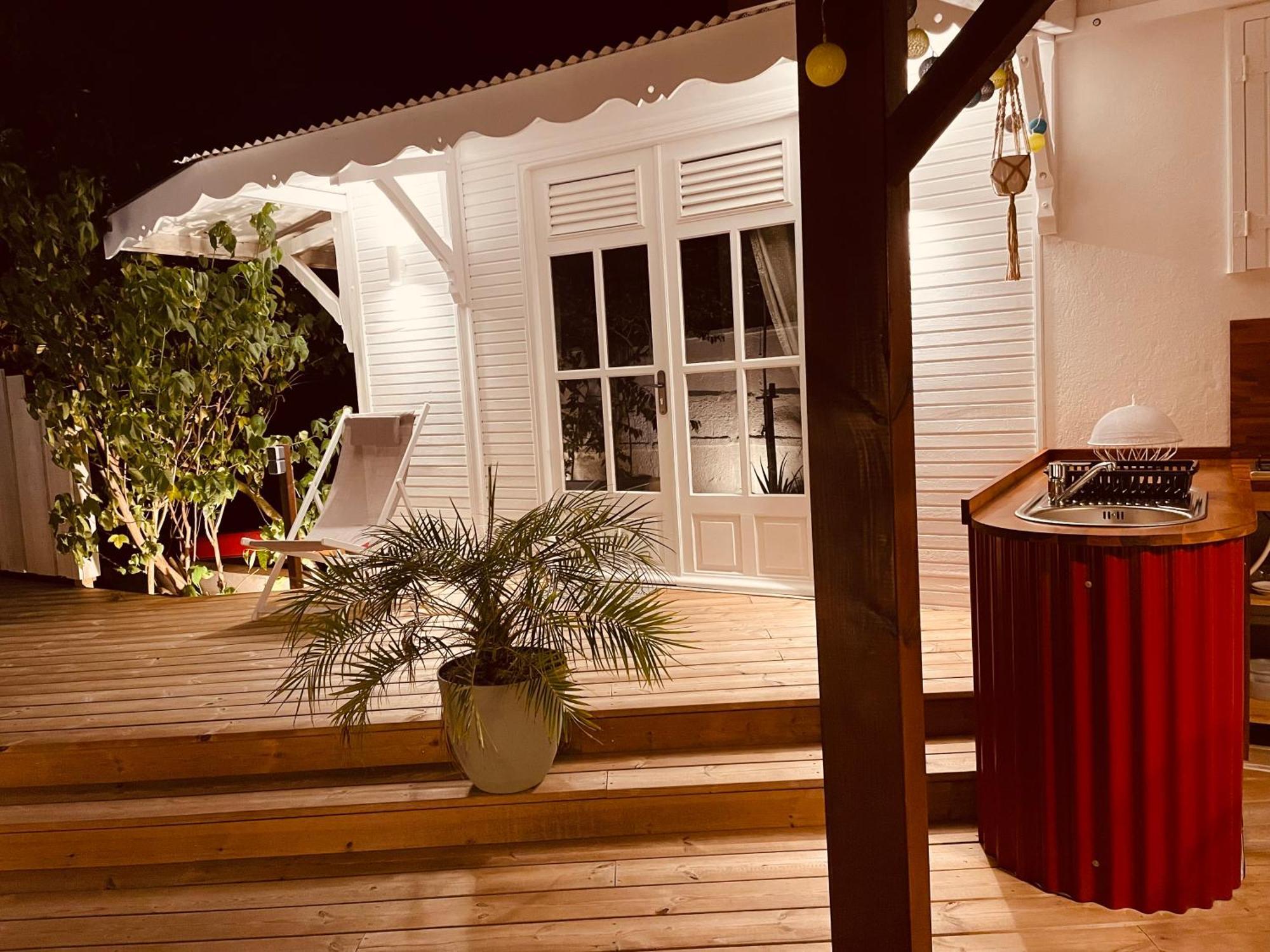 Les Coulirooms - Suite Avec Jacuzzi Et Grande Terrasse Сент-Анн Екстер'єр фото