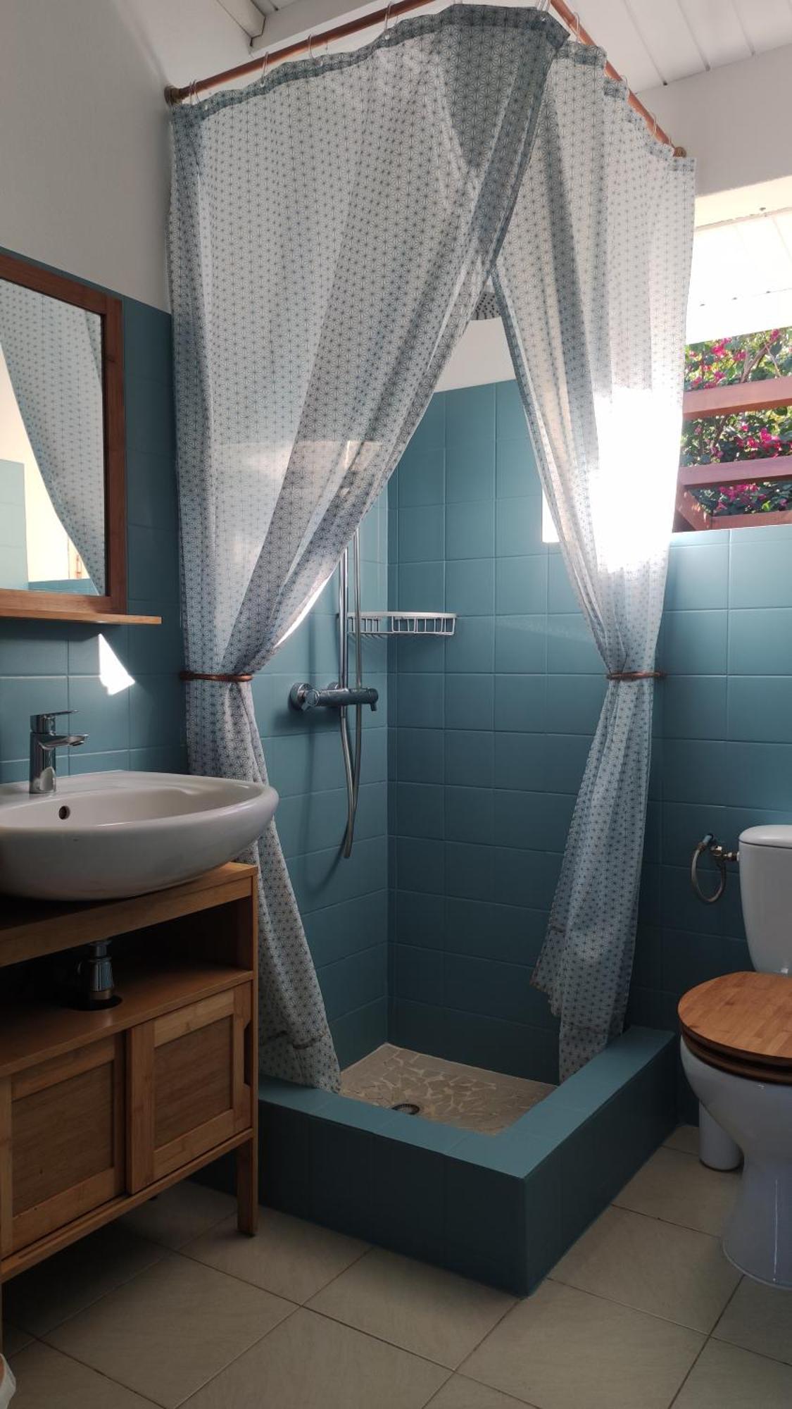 Les Coulirooms - Suite Avec Jacuzzi Et Grande Terrasse Сент-Анн Екстер'єр фото